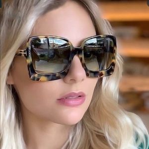 Women’s Fashion Oversized Black tinted Sunglasses